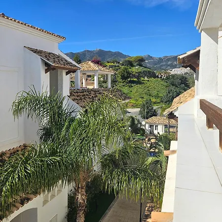 Modern 3 Bedroom Penthouse Apartmán *